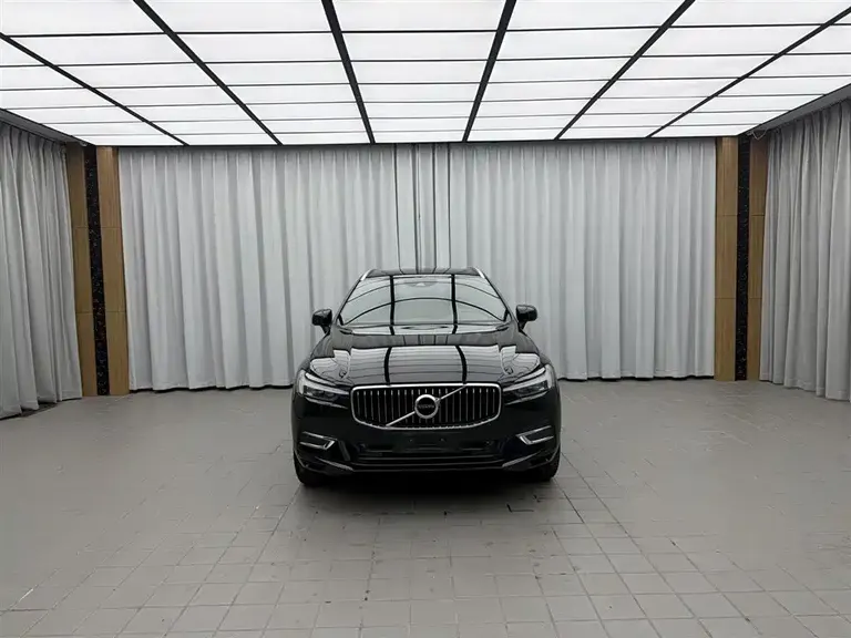 Volvo XC60 T5 4 WD Smart Vision Luxury