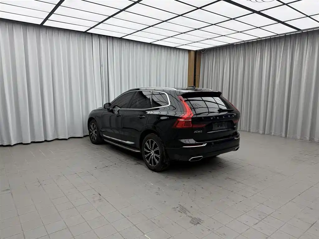 Volvo XC60 T5 4 WD Smart Vision Luxury