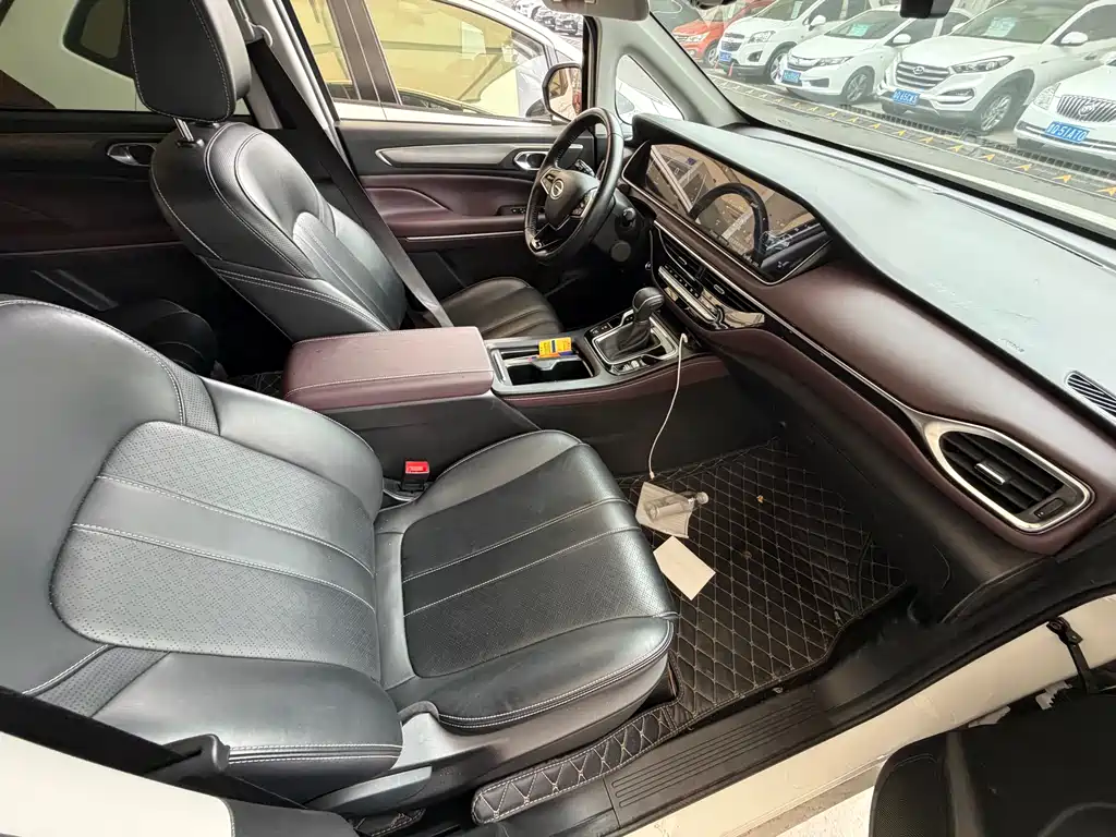 GAC Trumpchi M6 PRO 270 T DCT Honored