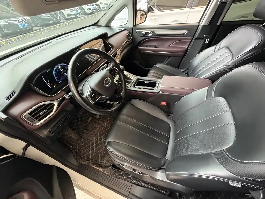GAC Trumpchi M6 PRO 270 T DCT Honored