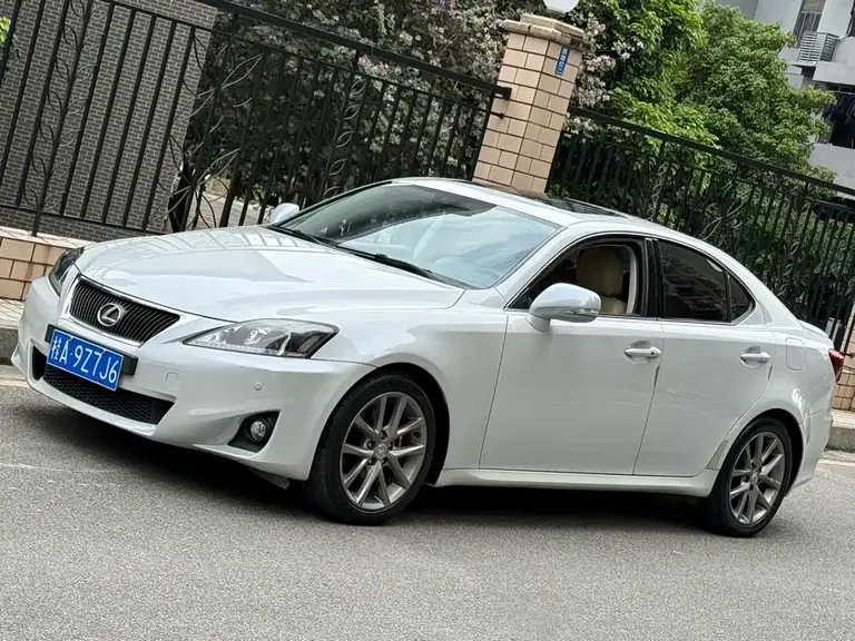Lexus IS 250 Dynamic Shine