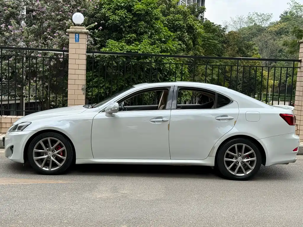Lexus IS 250 Dynamic Shine
