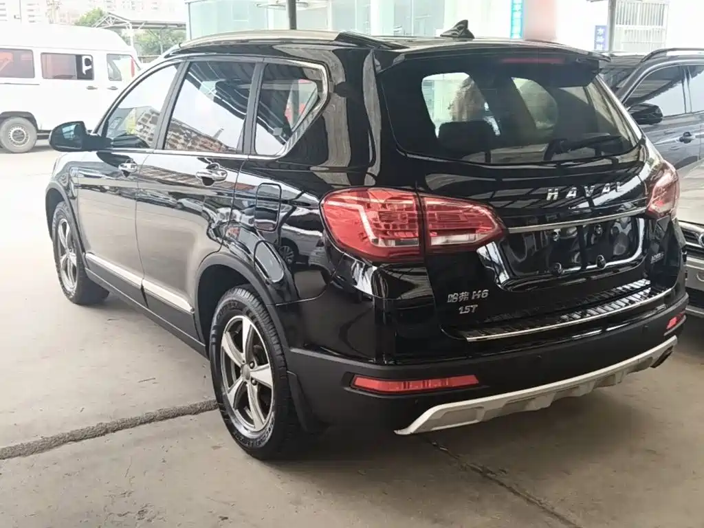Haval H6 Red Label Sport 1.5 T Manual 2 WD Elite
