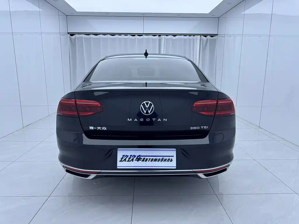 Magotan 200 10 K Commemorative 280 TSI DSG Comfort