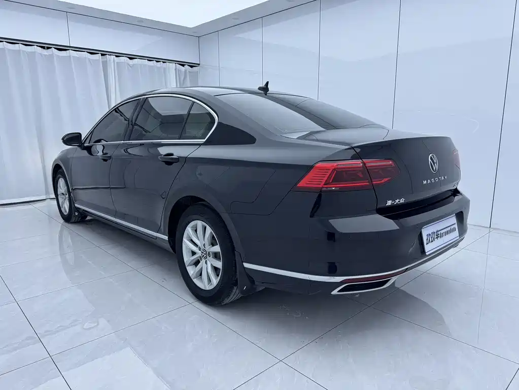 Magotan 200 10 K Commemorative 280 TSI DSG Comfort