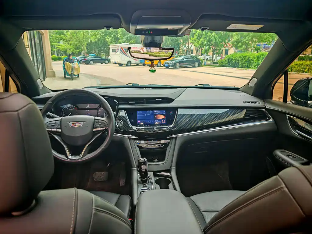 Cadillac XT6 2.0 T 6-seat 4 WD Luxury 120 Anniversary Limited