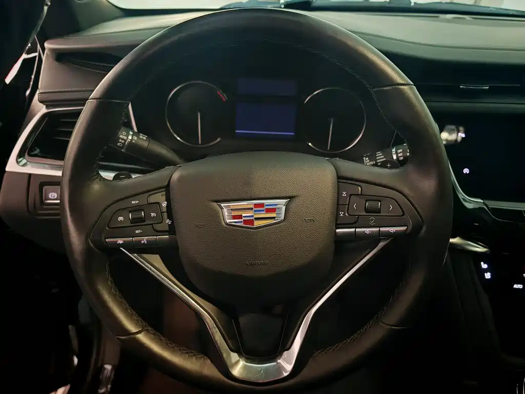 Cadillac XT6 2.0 T 6-seat 4 WD Luxury 120 Anniversary Limited