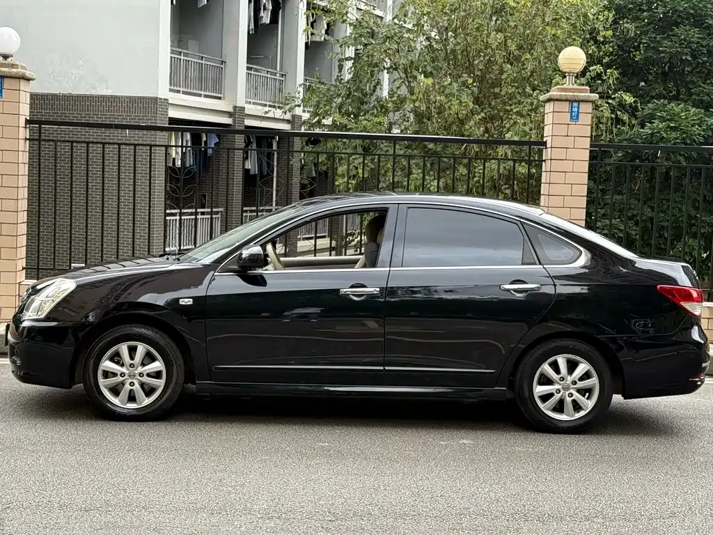 Sylphy Classic 1.6 XE Auto Comfort