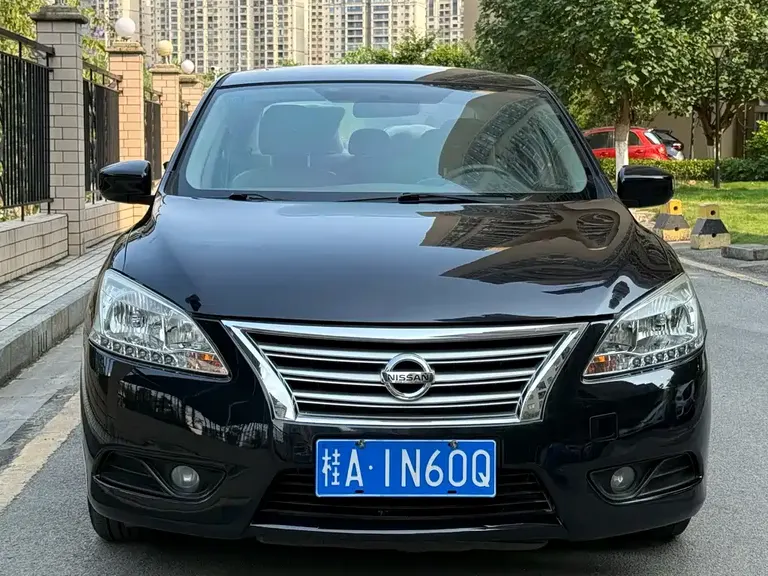 Nissan Sylphy 1.6 XV CVT Premium