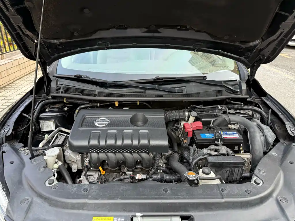 Sylphy 1.6 XV CVT Premium