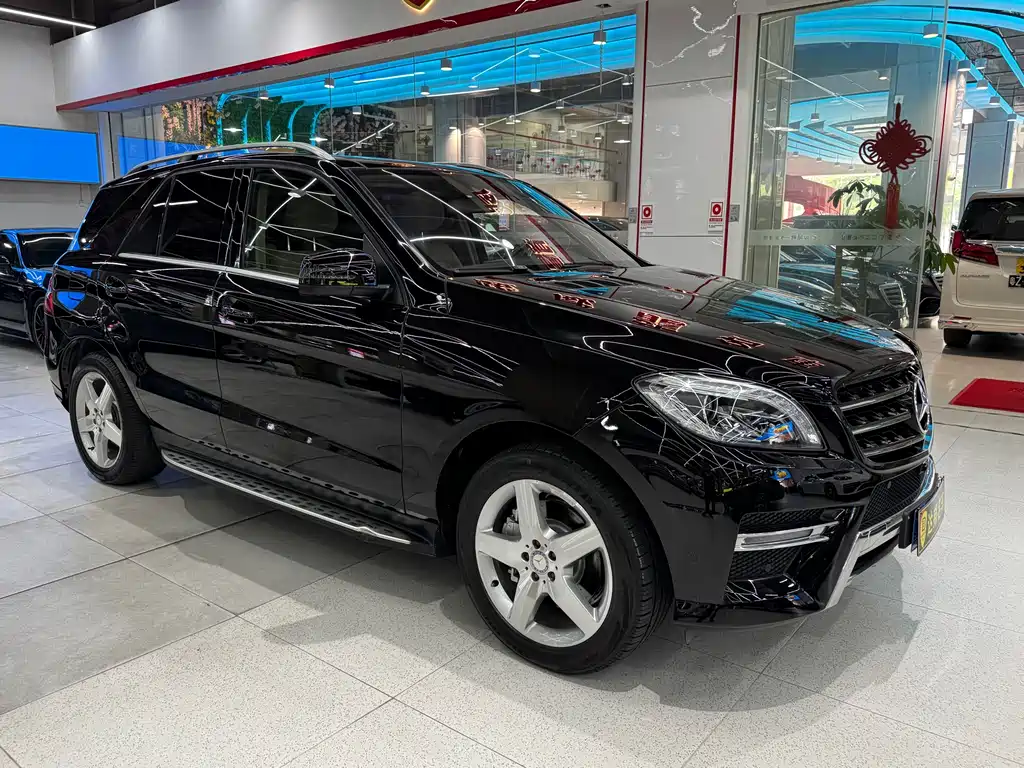 Mercedes-Benz M-Class ML 400 4 MATIC Luxury