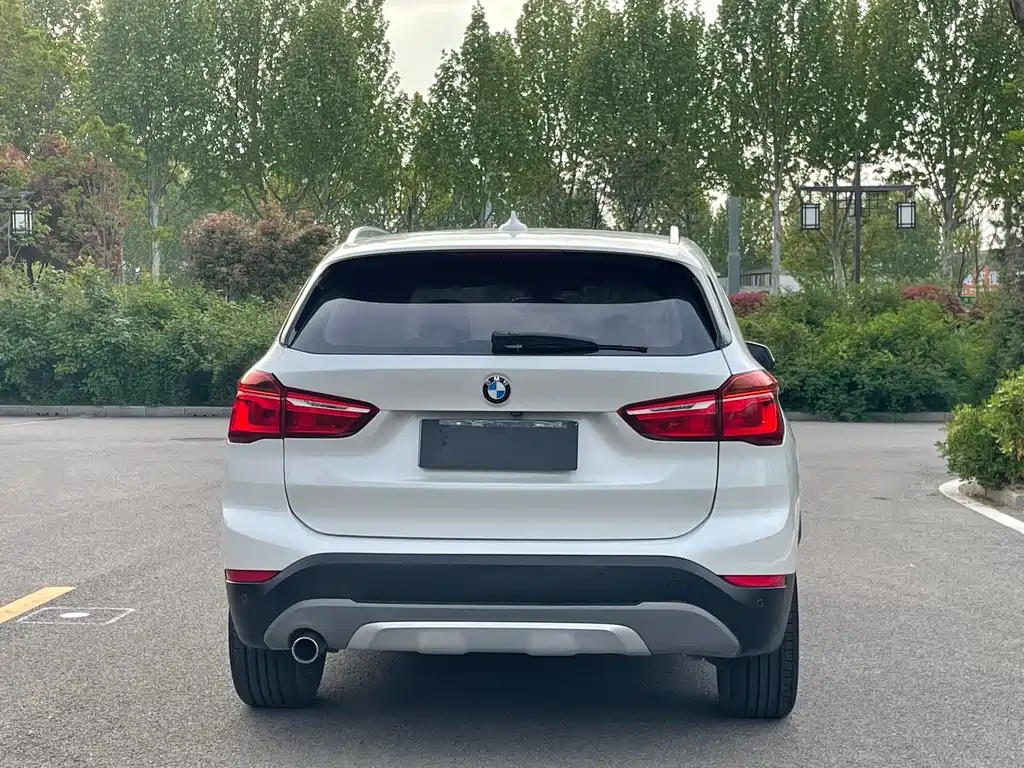 BMW X1 sDrive18 Li Premium