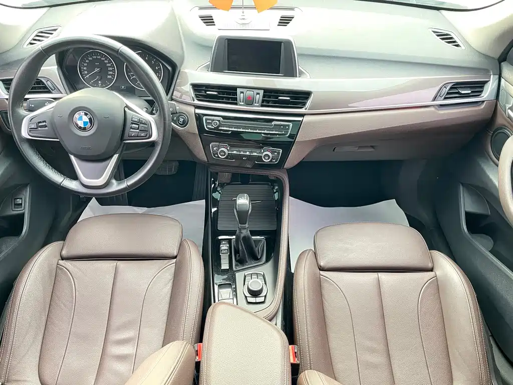 BMW X1 sDrive18 Li Premium