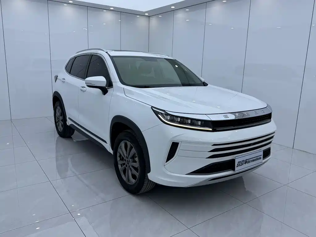 Exeed Zhuifeng Ride the Wave 1.5 T CVT Good Fortune Peanut