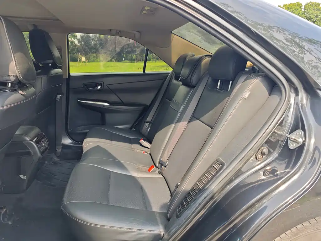 Camry Dual Engine 2.5 HG 10 th Anniversary Commemorative Luxury Navigation