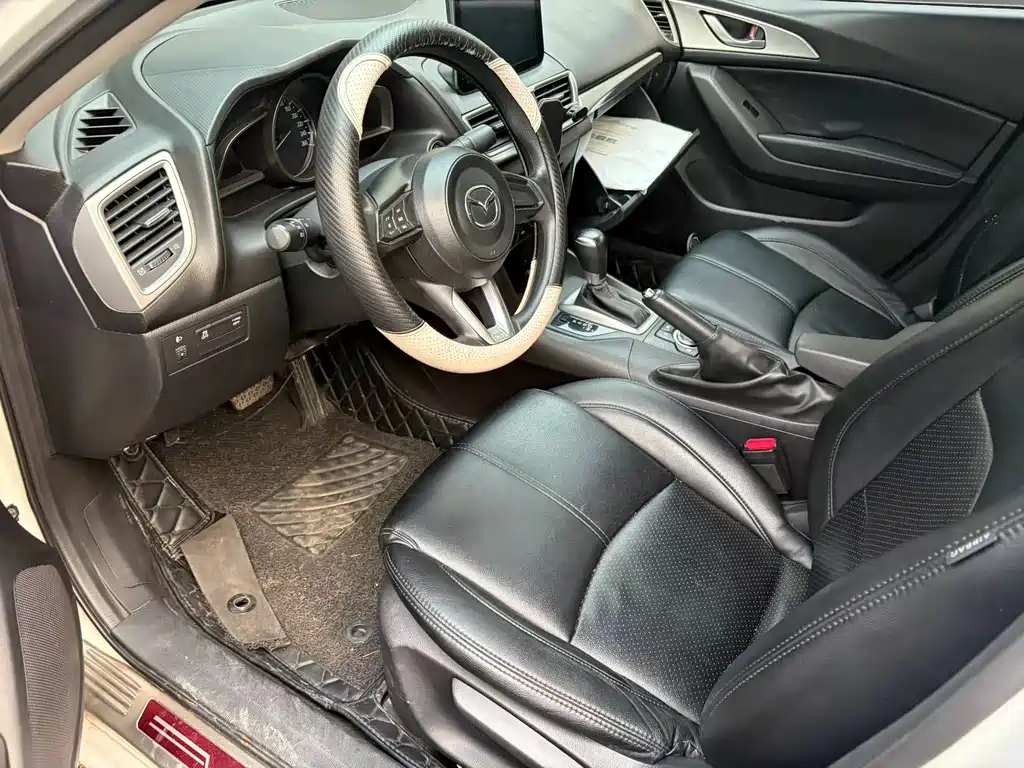 Mazda 3 Axela Sedan 1.5 L Auto Comfort CN-V