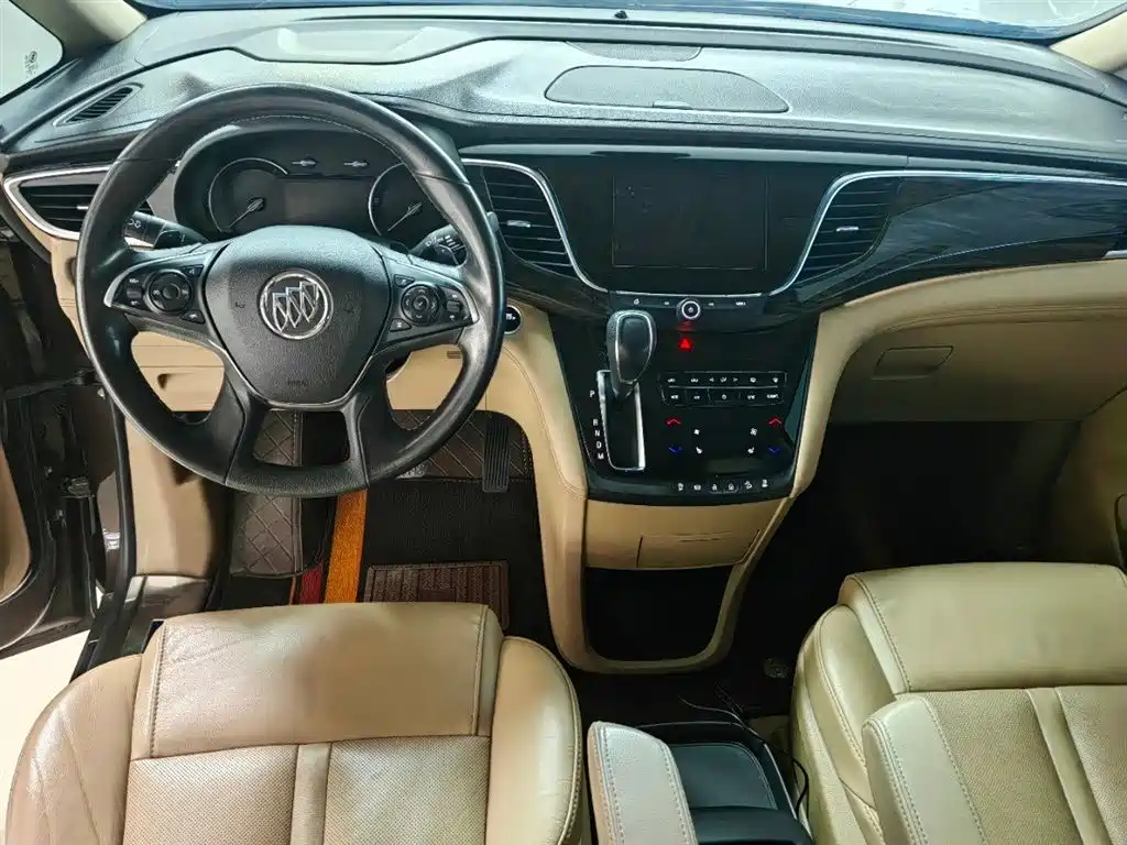 Buick GL8 ES 28 T Luxury CN-VI