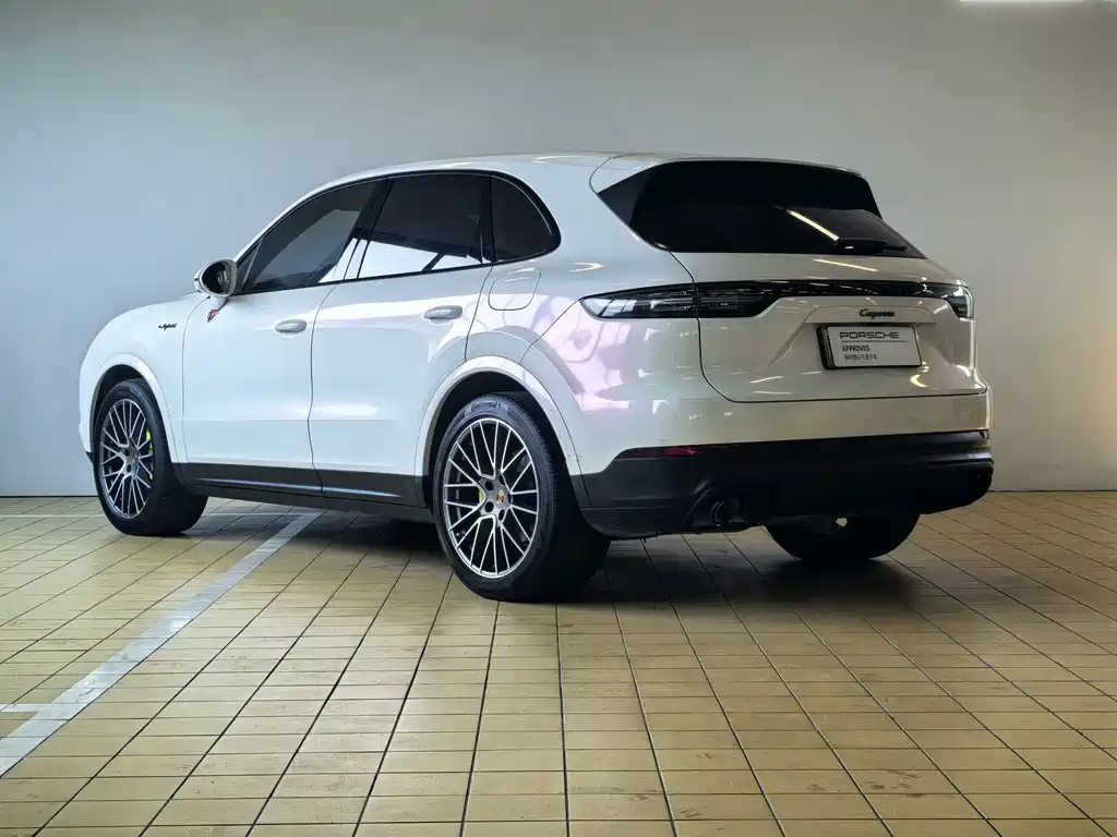 Cayenne NEV Cayenne E-Hybrid 2.0 T Platinum