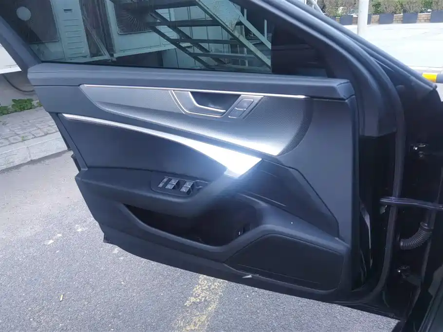 Audi A6 L 45 TFSI Select Dynamic