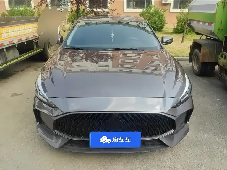 MG5 180 DVVT CVT Youth Luxury