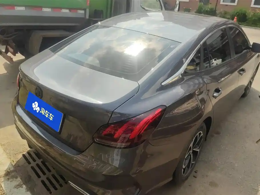 MG5 180 DVVT CVT Youth Luxury