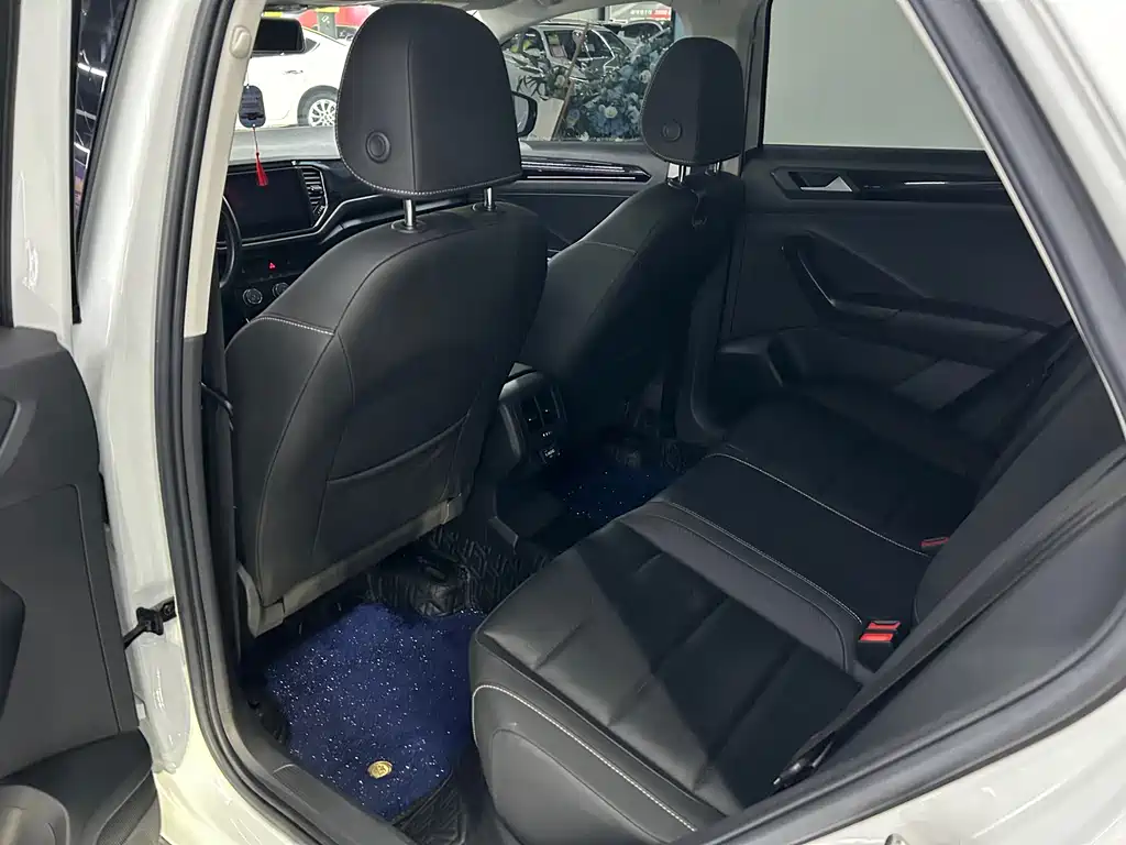 T-ROC 280 TSI DSG 2 WD Comfort Enjoyment PLUS