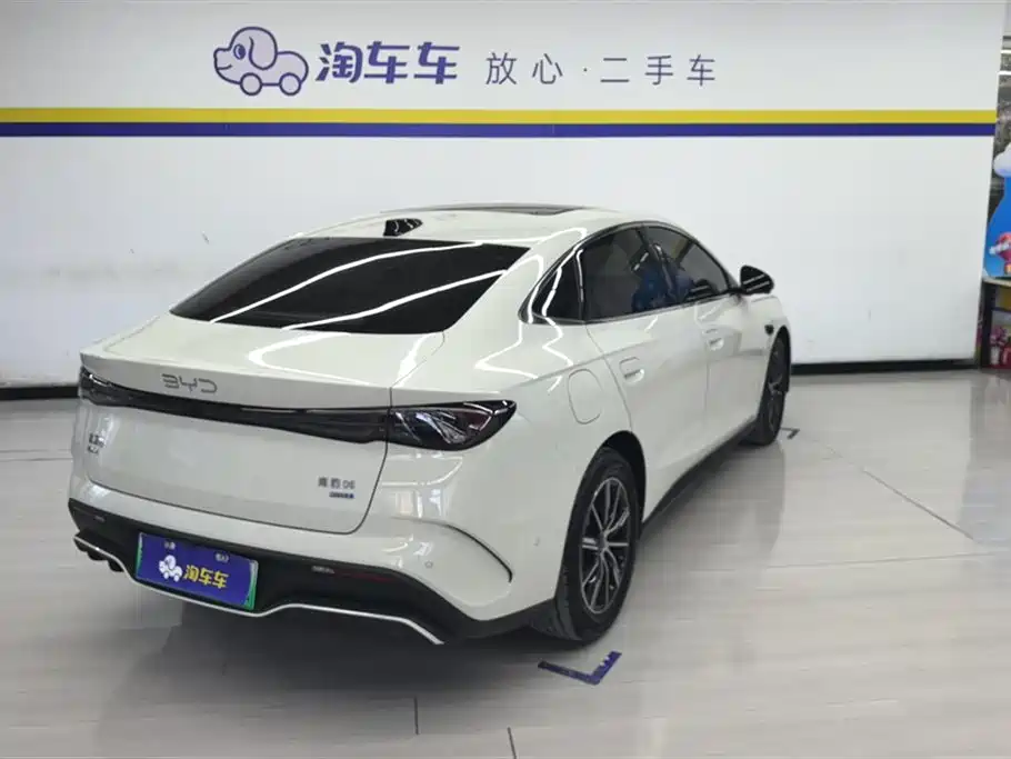 Seal 06 DM-i Smart Drive 120 KM Honored