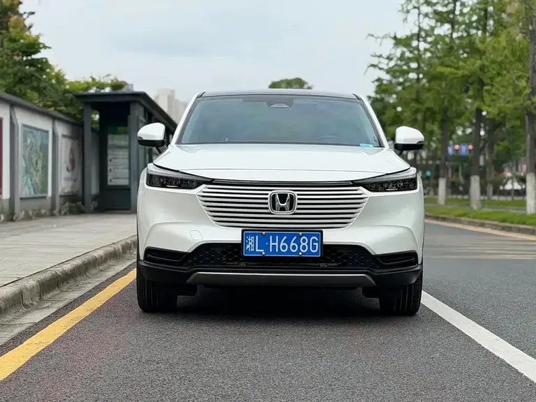 Honda Vezel 1.5 L CVT Tech