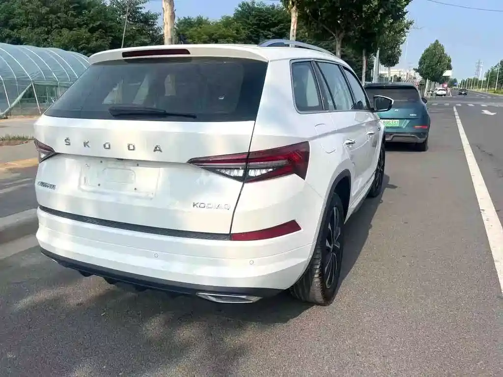 Kodiaq 柯迪亚克 2025款 TSI330 5座两驱奢享版