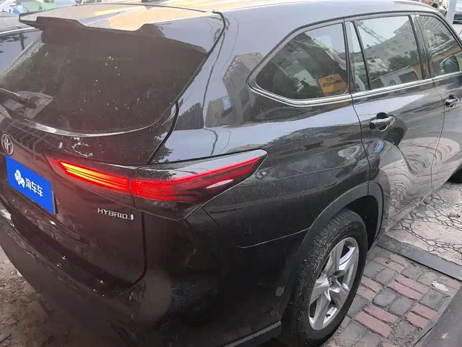 Highlander 2.5 L Smart e-Hybrid Dual Engine 2 WD Elite 5-seat
