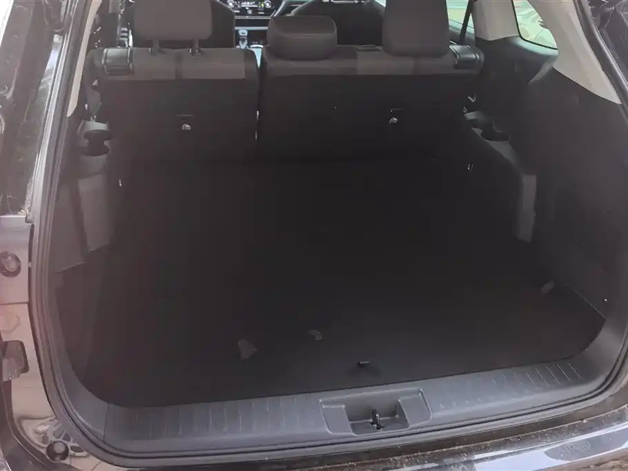 Highlander 2.5 L Smart e-Hybrid Dual Engine 2 WD Elite 5-seat