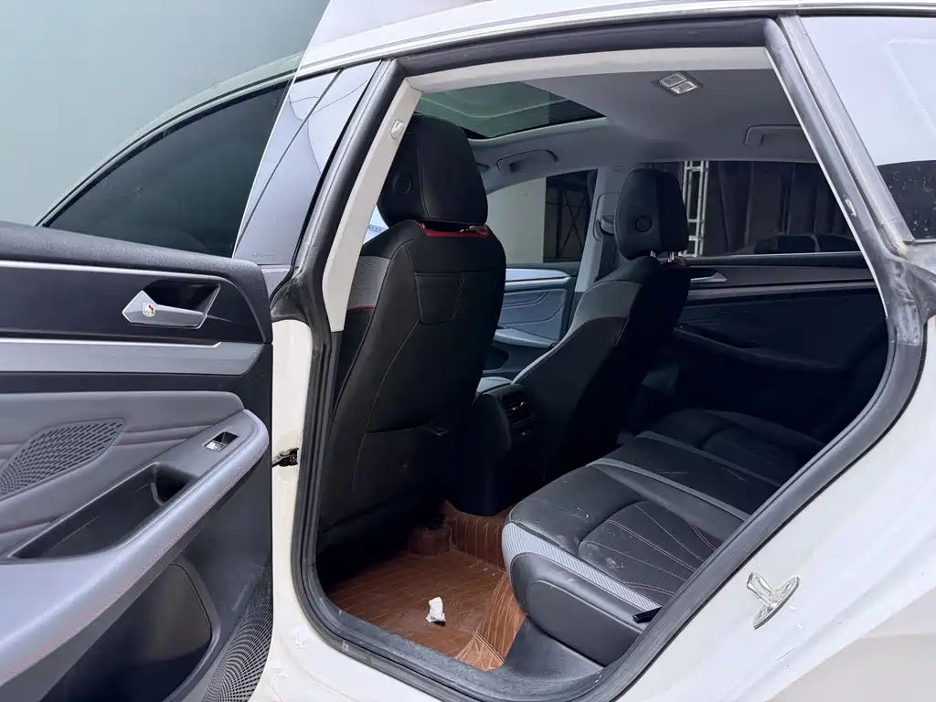 Lamando Lamando L 280 TSI DSG Spicy Cool