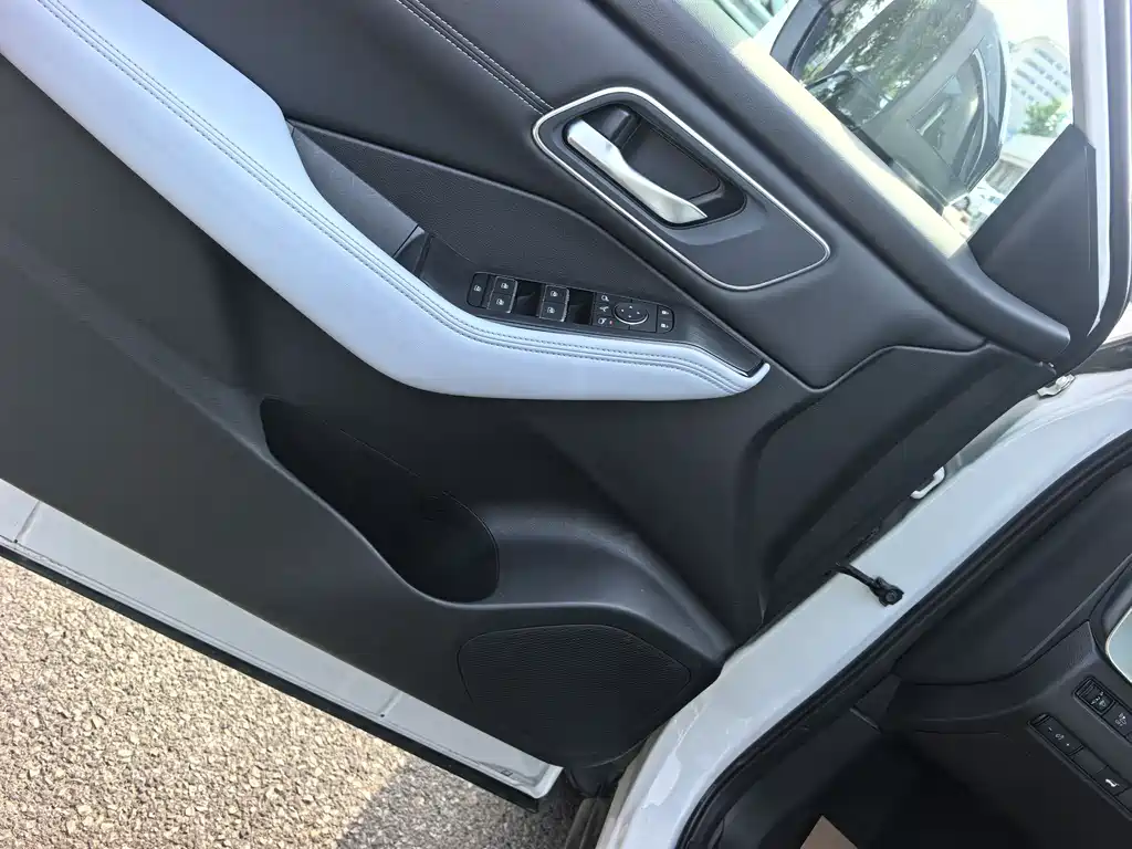 X-Trail e-POWER Super Hybrid Dual Motor 4 WD Supreme