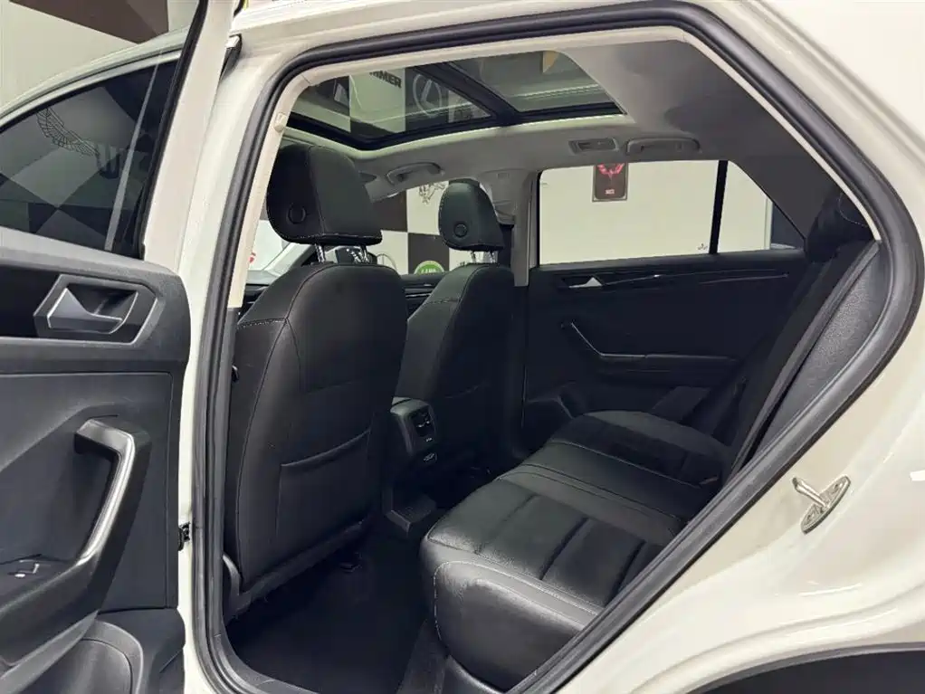 T-ROC 280 TSI DSG 2 WD Comfort Enjoyment PLUS