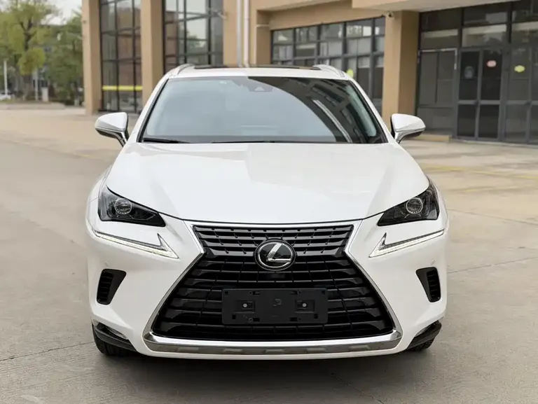 Lexus NX 200 AWD Sharp Style CN-VI
