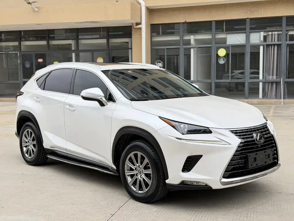 Lexus NX 200 AWD Sharp Style CN-VI