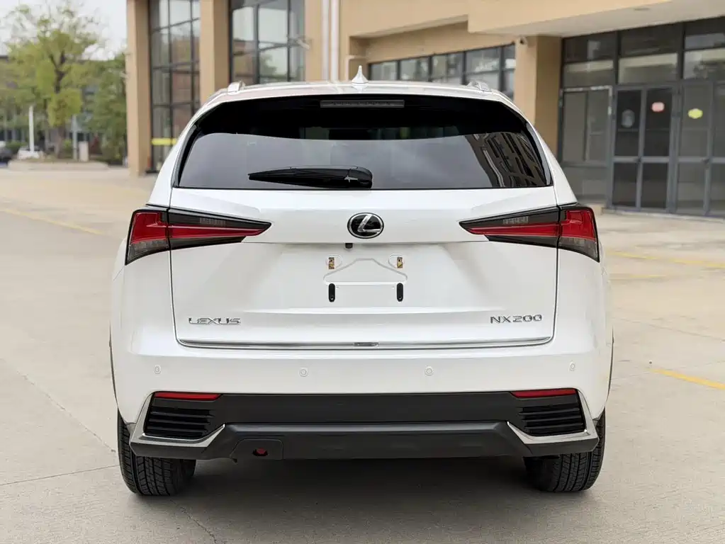 Lexus NX 200 AWD Sharp Style CN-VI