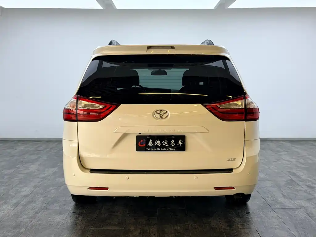 SIENNA 3.5 L Auto