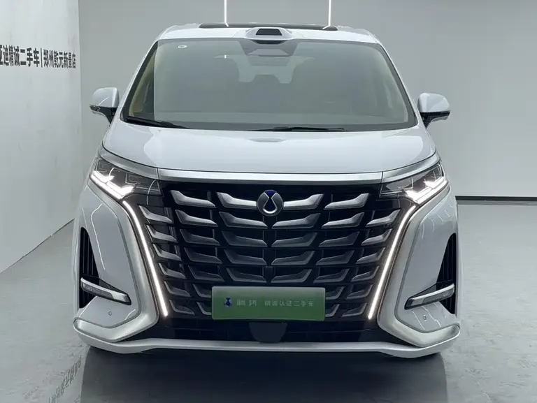 Denza D9 DM-i Smart Drive 1020 4 WD Flagship