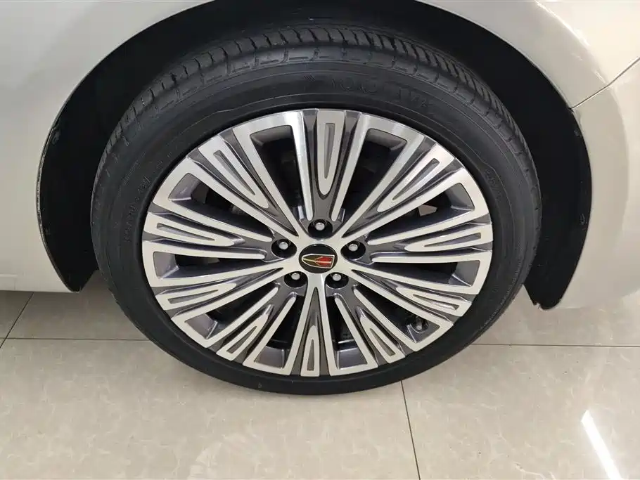 Hongqi H5 Classic Facelift 1.5 T DCT Flagship Charm