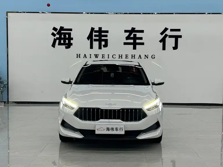 Kia K3 Facelift 1.5 L CVT Fashion