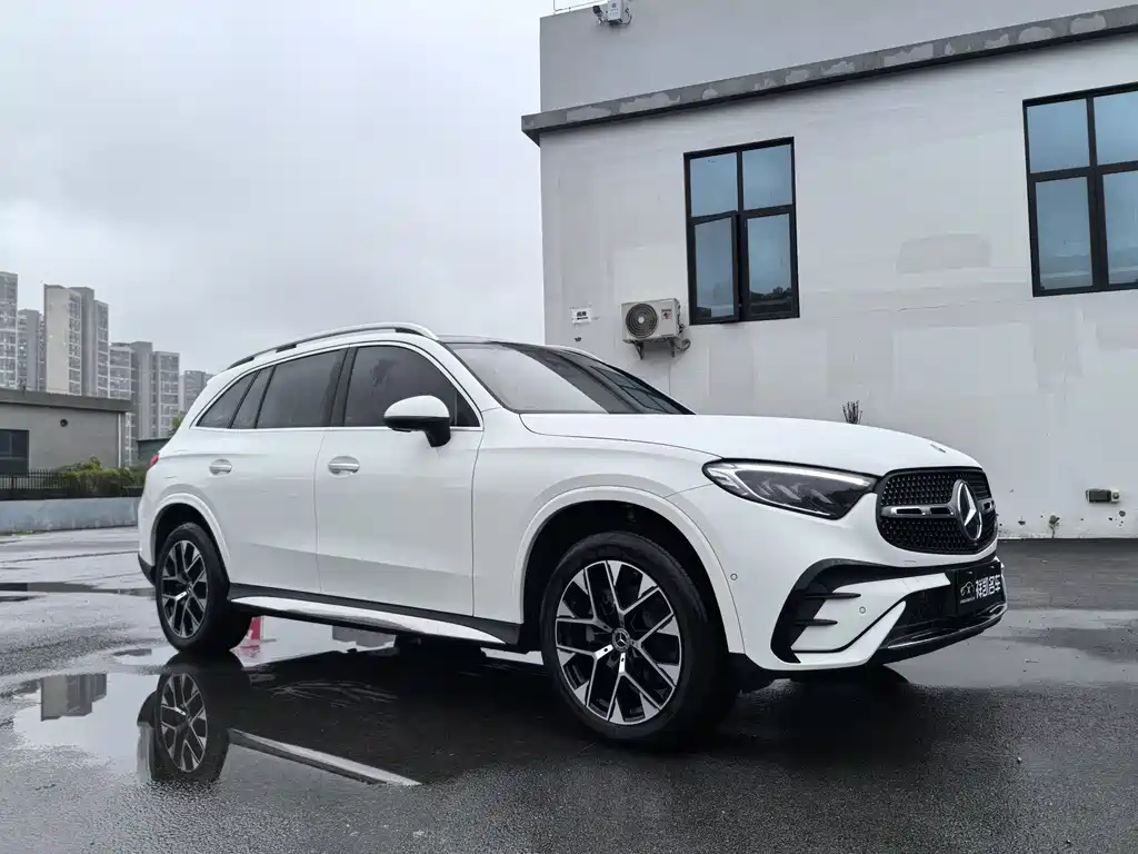Mercedes-Benz GLC GLC 300 L 4 MATIC Luxury 5-seat