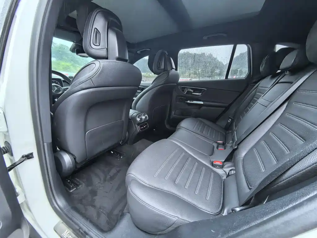 Mercedes-Benz GLC GLC 300 L 4 MATIC Luxury 5-seat