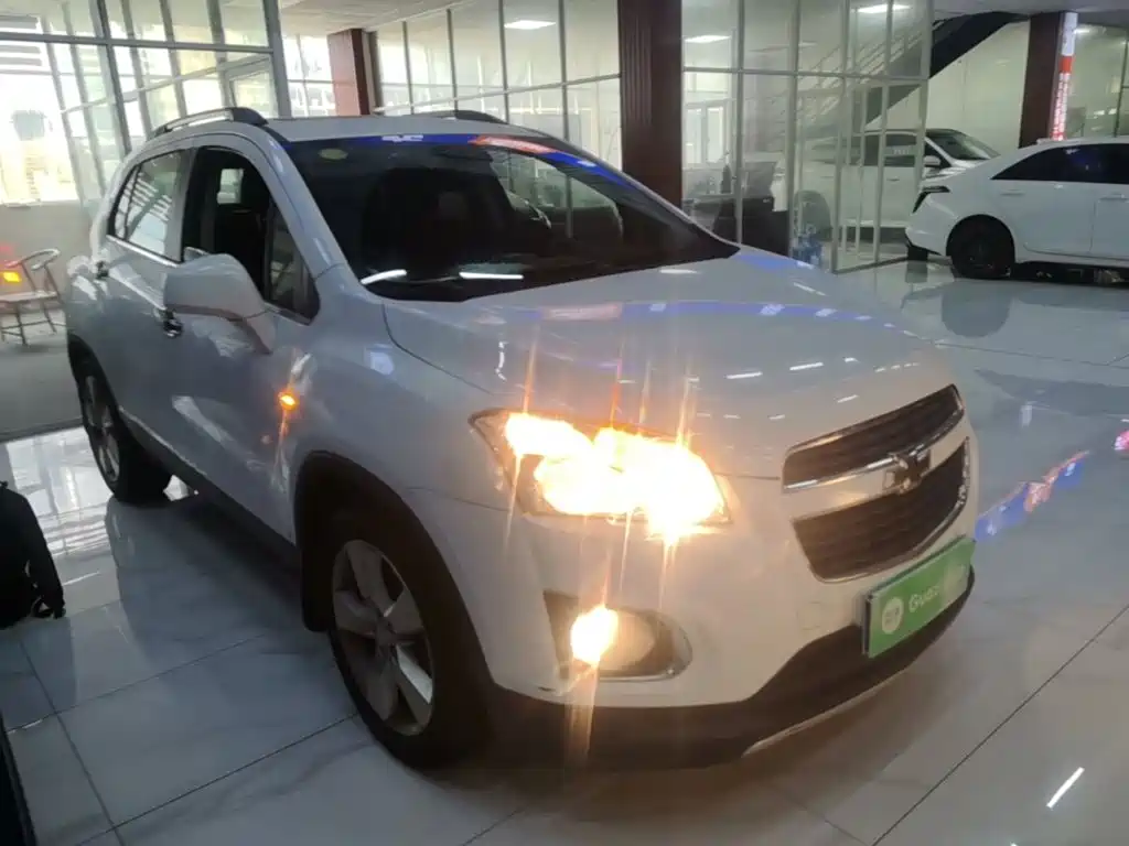Tracker 1.4 T Auto 2 WD Luxury