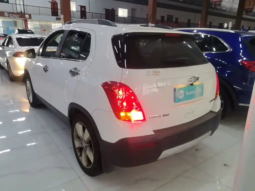 Tracker 1.4 T Auto 2 WD Luxury