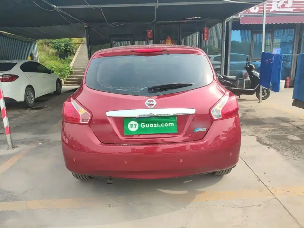 Tiida 1.6 L CVT Comfort