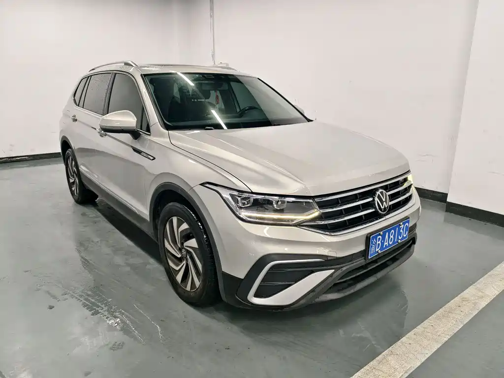 Tiguan L 330 TSI Auto 2 WD Smart Enjoyment