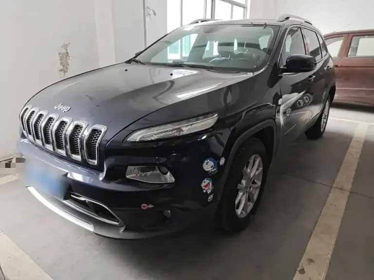 Jeep Cherokee 2.0 L Superior