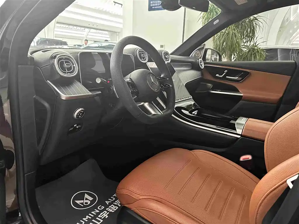 Mercedes-Benz GLC GLC 260 L 4 MATIC Luxury 5-seat