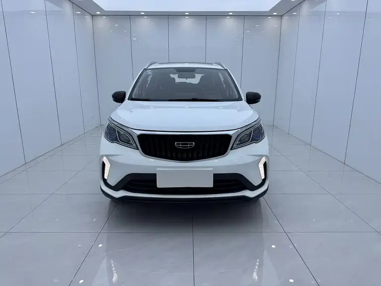 Geely Vision X3 PRO 1.5 L CVT Distinguished